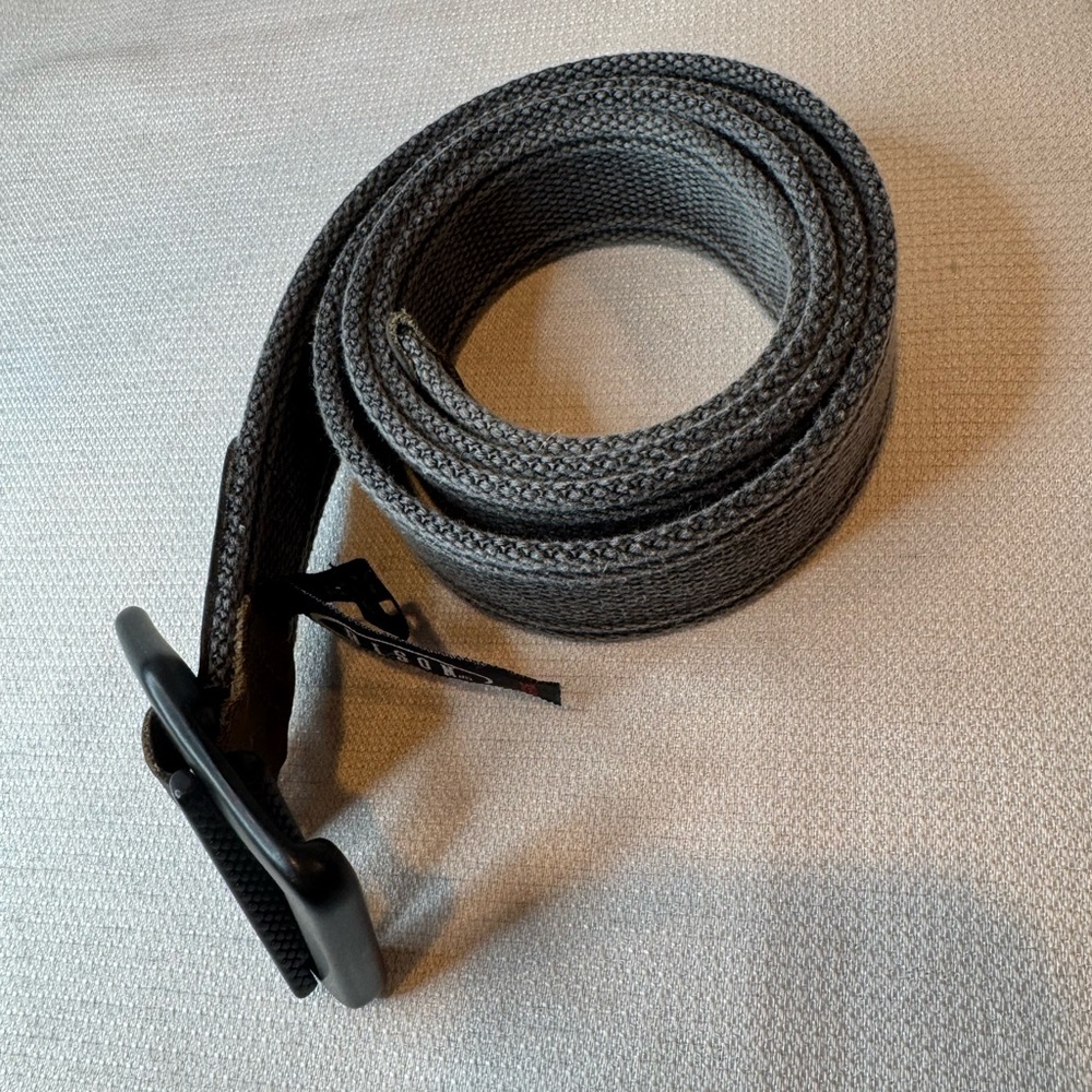 EUC Bison Designs Belt Men's L Gray Ratchet Metal Buckle Adjustable Nylon